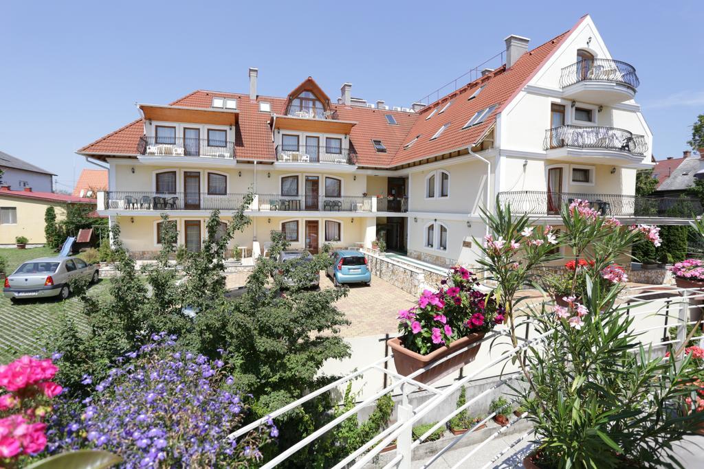 Ferienwohnung Club Unicum Hévíz Exterior foto